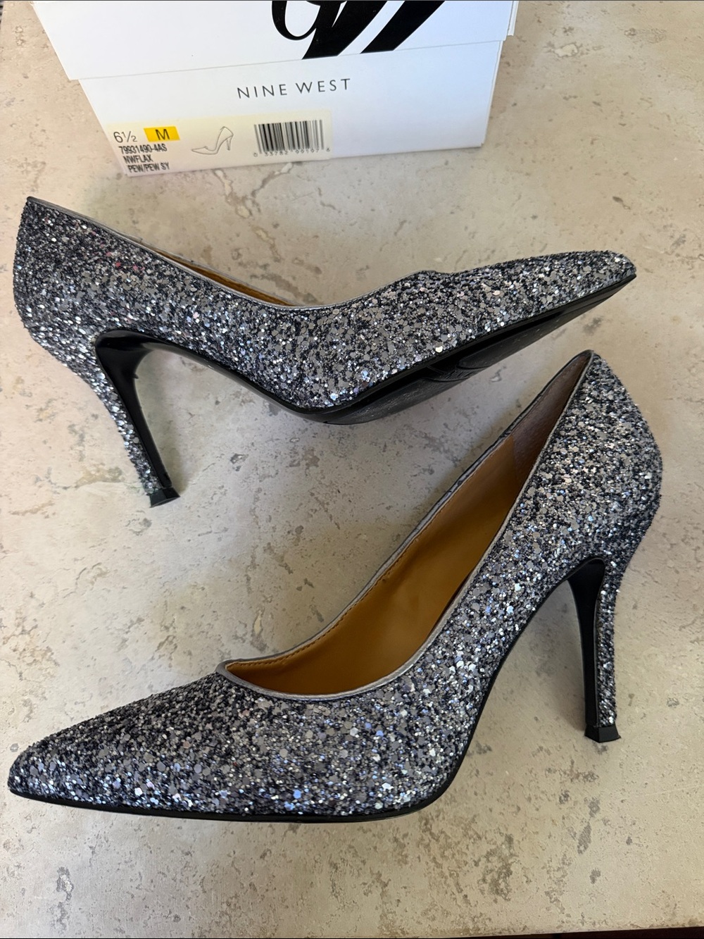 EUC NINE WEST Glitter Pointed Toe Pumps Heels Silver Pewter Gunmetal Metallic - Picture 5 of 6